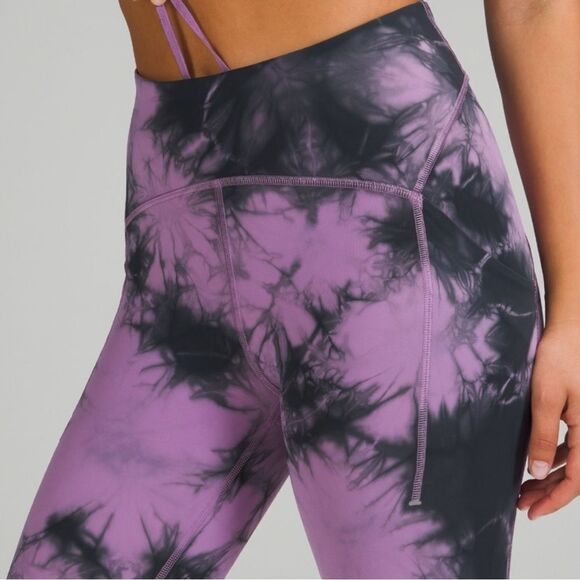 LULULEMON Purple Tie Dye Power Thru 25" High-Rise Leggings size 4 💜🖤 - Picture 5 of 9